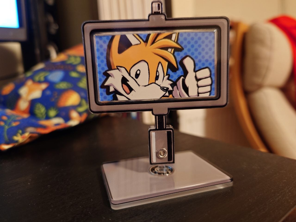 Merch 4 - Standee side 2